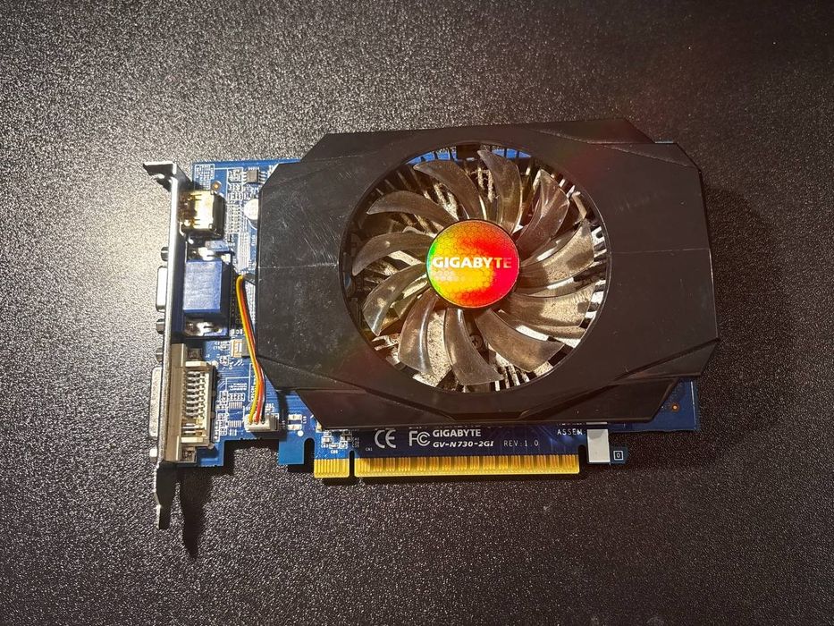 Placă video Gigabyte GeForce GT 730 2GB (GV-N730-2GI)