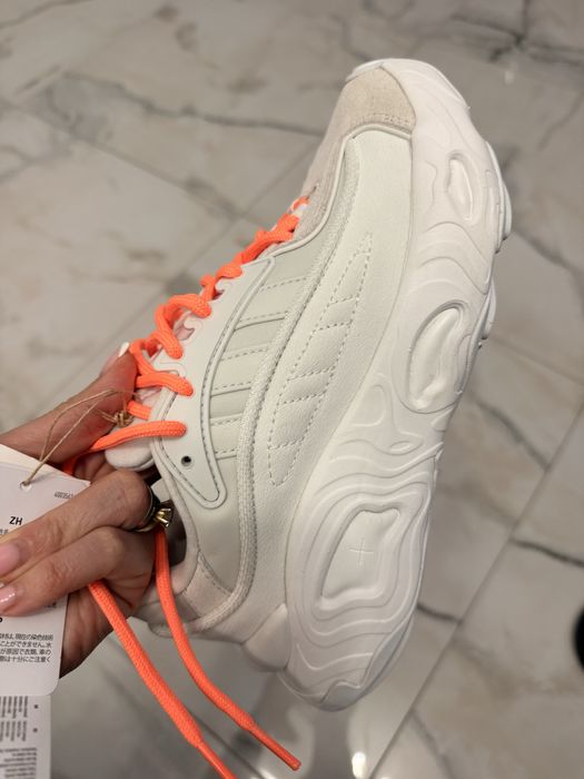 Adidasi  Adidas Oznova