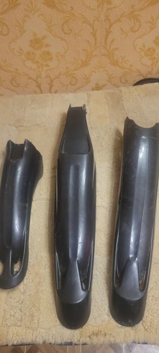 Продаю седло и крылья от велосипеда