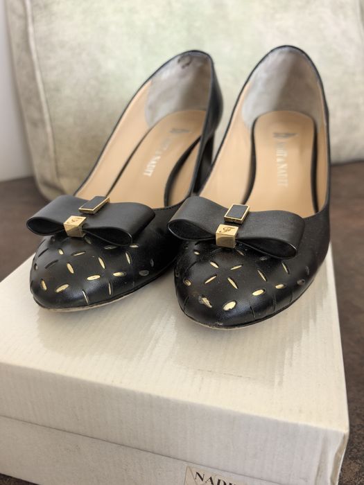 Черни официални обувки от "Надит Надит"