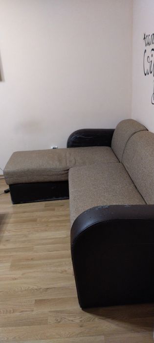 Продавам ъглов диван