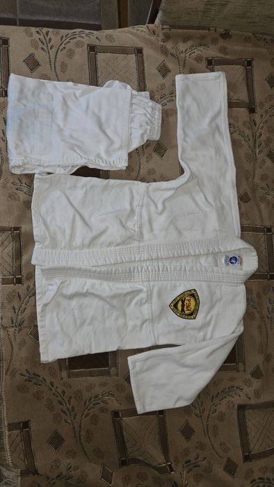 Продам кимоно для  айкидо, дзюдо