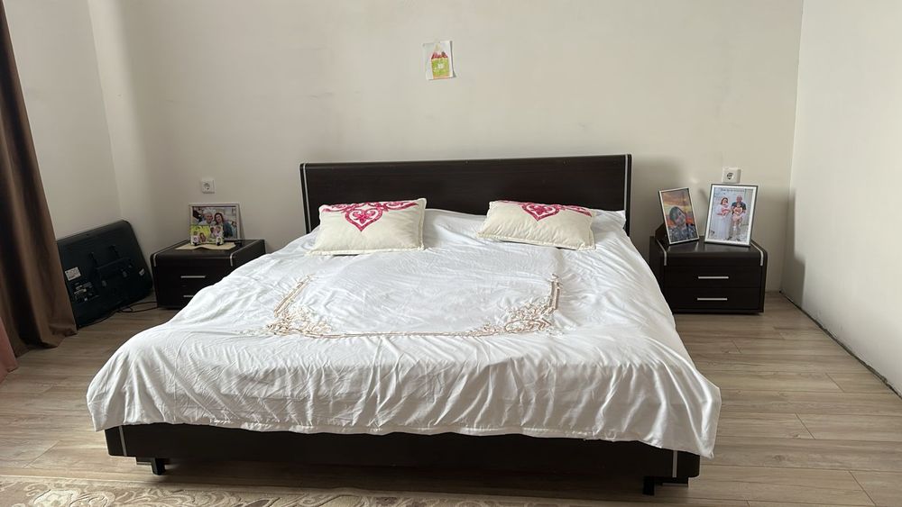 Продам кровать 35к 200/220.