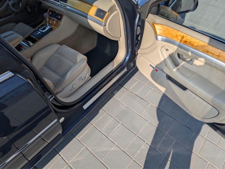 AUDI A8 2009 — imagine 5