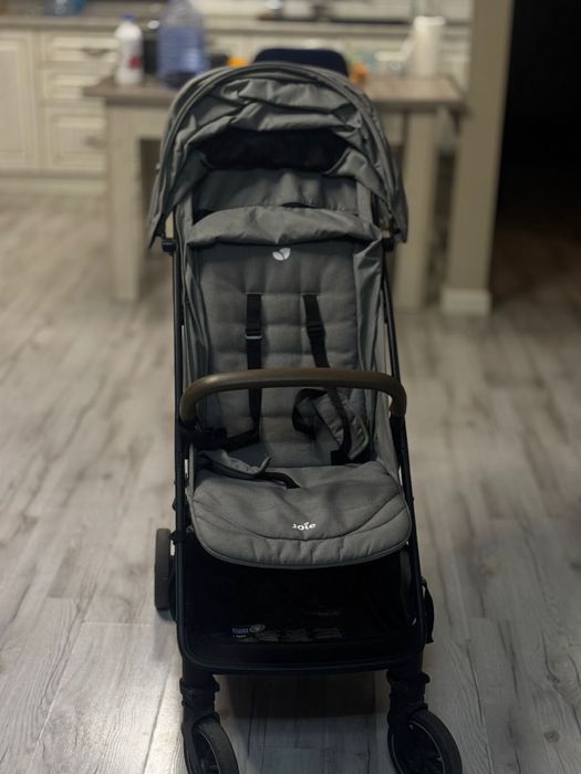 Коляска в хорошем состоянии