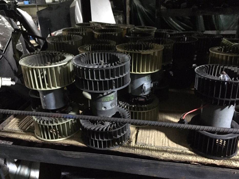 Радиаторы расширительные бачки вентиляторы печек на мерседес и Бмв