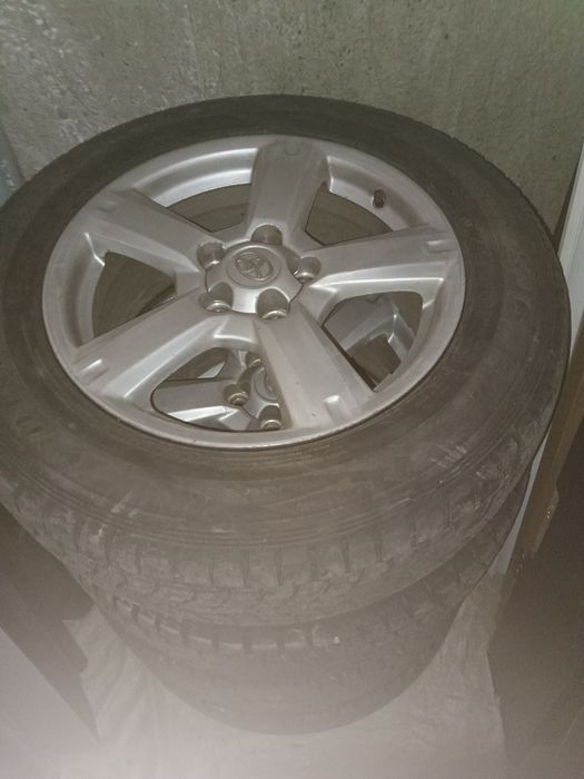 Диски на Тойоту Рав 4 d17.