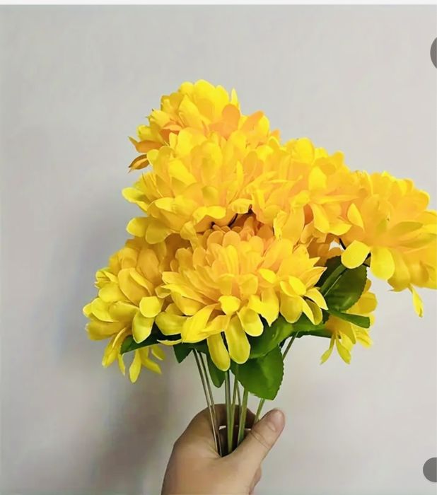 Желтые хризантемы, букет. Искуственные.