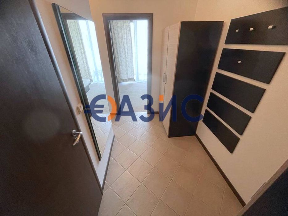 Продава се Двустаен апартамент в к.к. Слънчев бряг - 67 кв.м за 1038 €/кв.м - Снимка #8