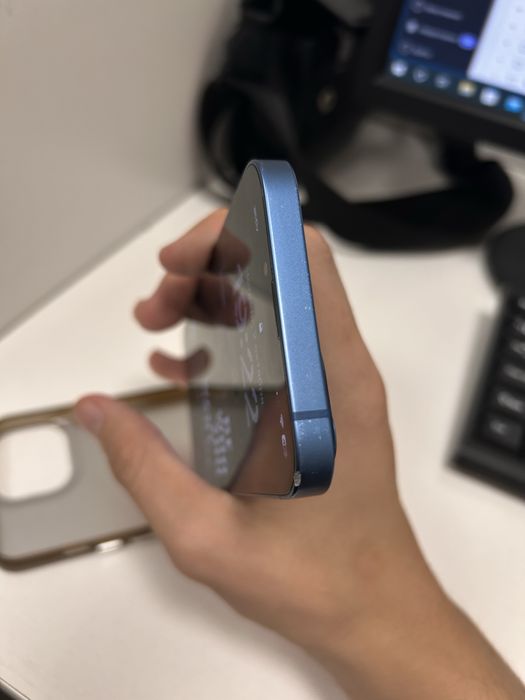 Продается 13 айфон