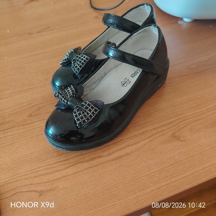 Туфли для девочки школьные