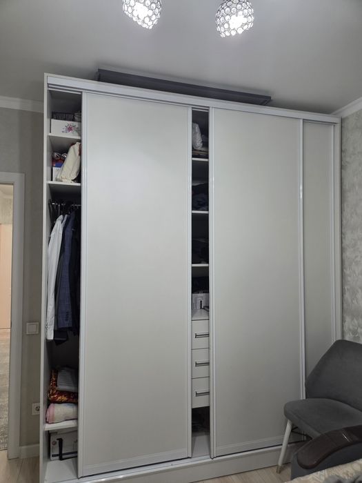 Шкаф купен для одежды