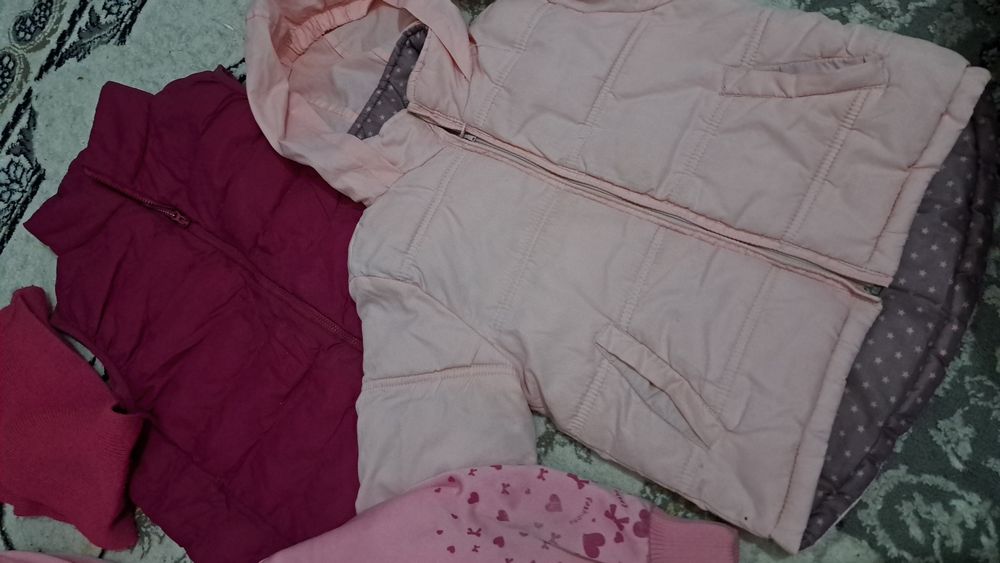 Куртка , ветровка, жилетка на девочку