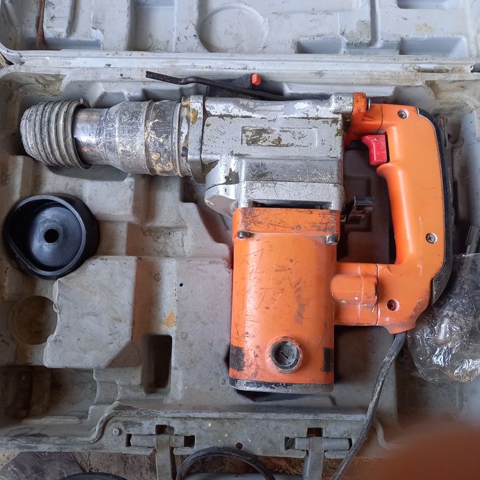 Арендаторов  Леса,  любые инструменты для строительства