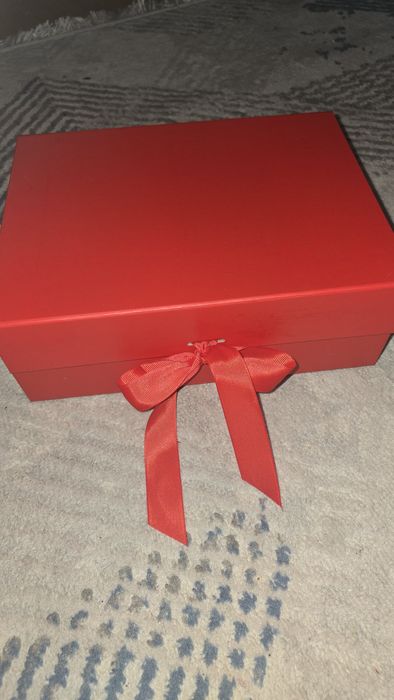Продам подарочный бокс..