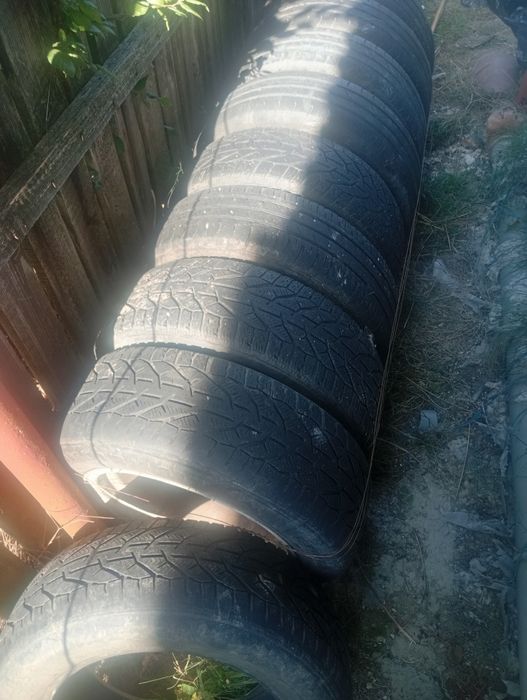 2 Seturi de cauciucuri și jante