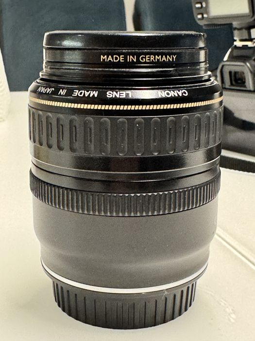 Canon EF 28-105mm f/3.5-4.5 II USM