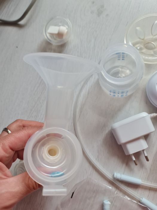 Vand pompa electrica pentru sâni