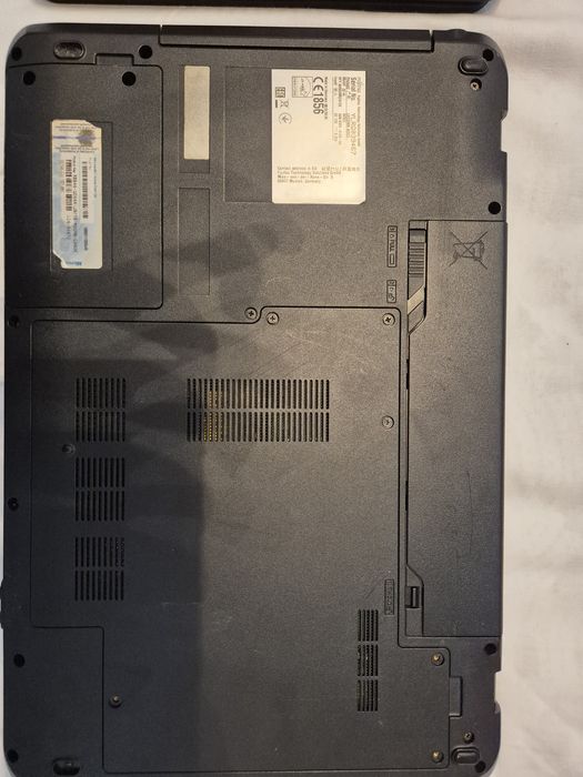 Laptop Fujitsu Series AH502