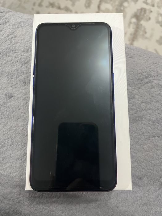 Телефон Oppo RX 17 neo