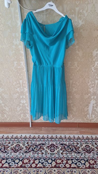 Продам платья, юбка, брюки