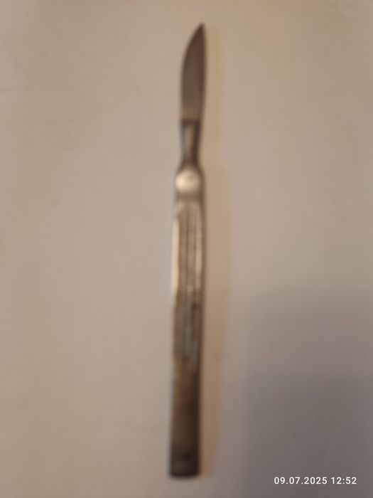 Скальпель и пинцет