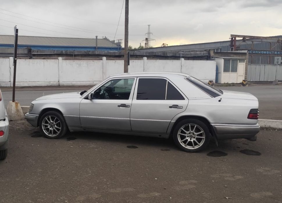 Продам Мерседес Е220