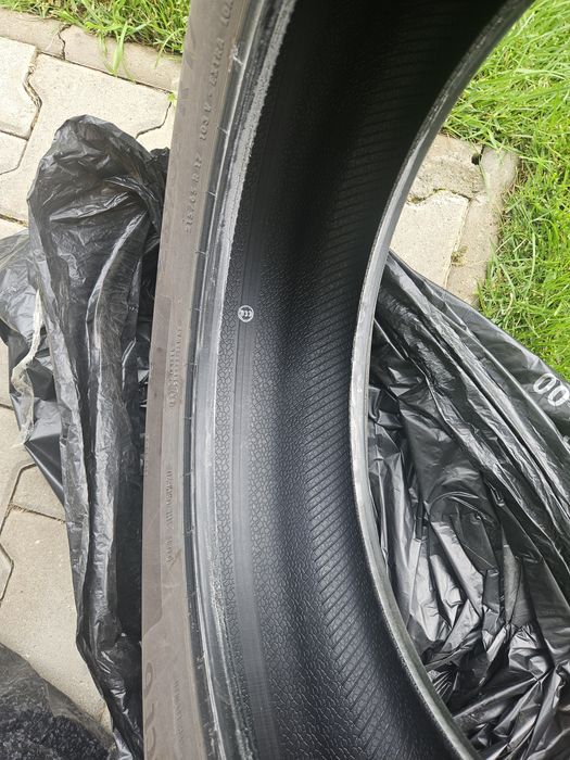 Set anvelope Continental de vara 215/65/R17 ca noi