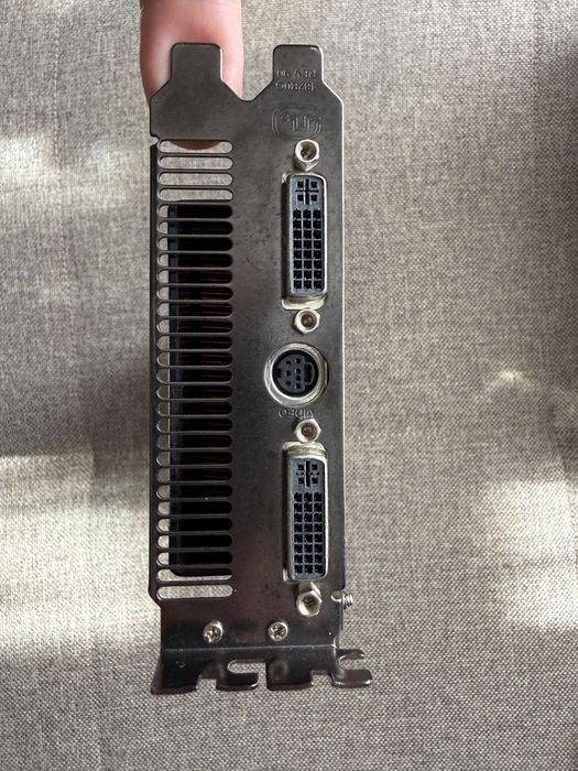 ATI Radeon HD 4870 X2 – Dual GPU