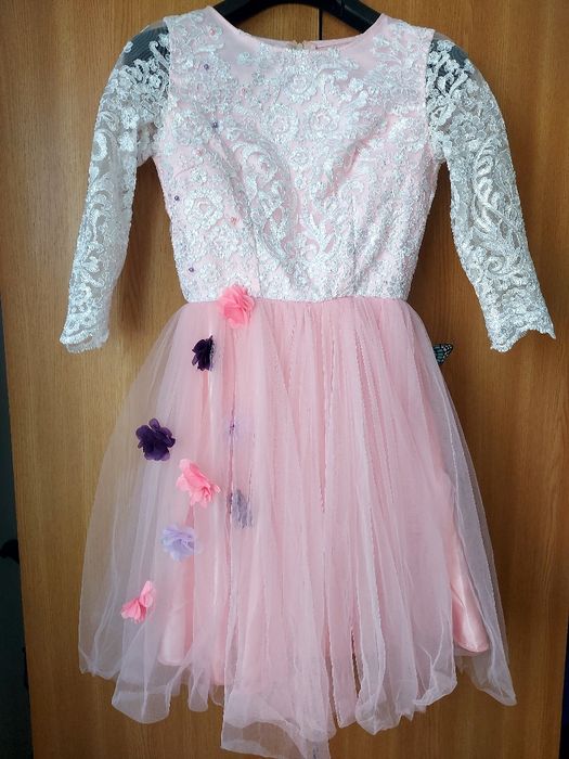 Rochii ocazie, diverse modele și culori