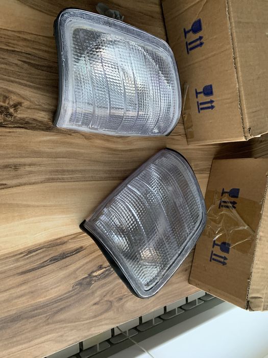 Продам на мерседес W124