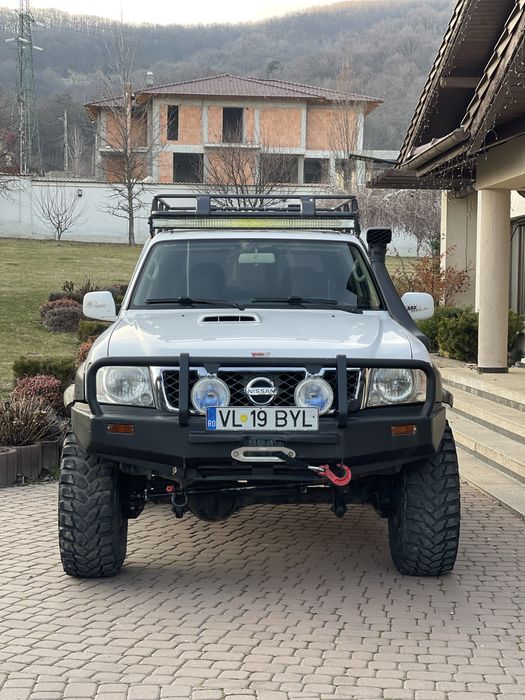 Nissan Patrol Y61 GU4 Off Road