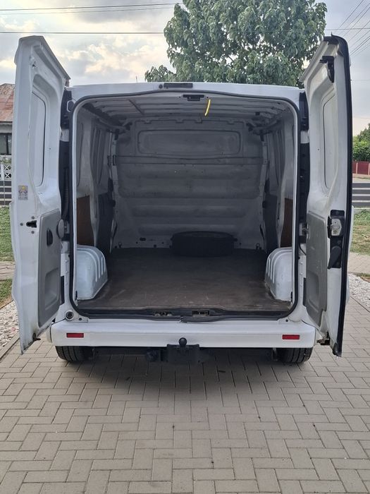 Opel vivaro 2.0 cdti 114 cp,2011, lung,proprietar,fiscal pe loc