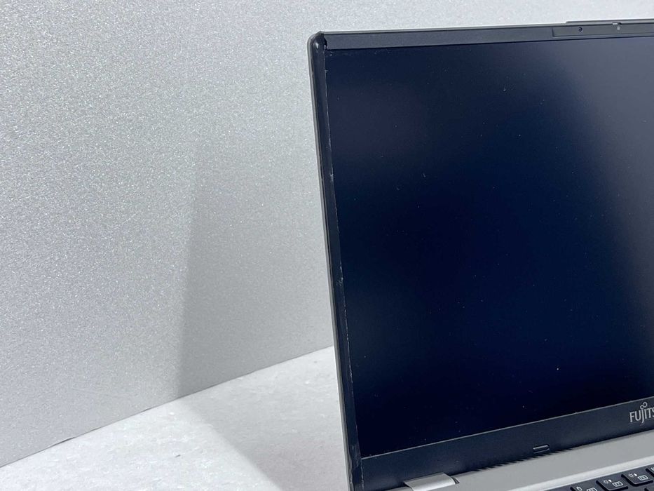 Реновиран лаптоп Fujitsu LIFEBOOK U7511 i5-1135G7 16GB 510GB