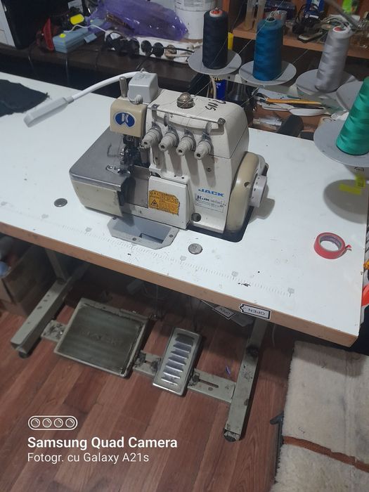 Vand masina cu 5 ate industriala