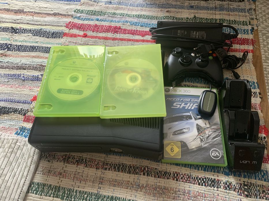 XBOX 360 SLIM NEGRU MAT