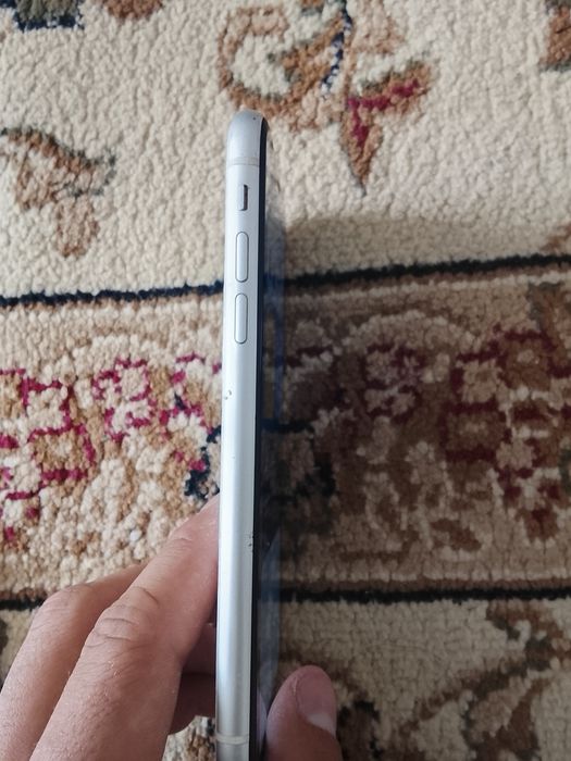 iPhone 11 бездок