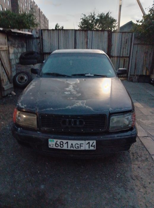 Продам Ауди 100  с4 1991гв на полном ходу состояние среднее .вложения