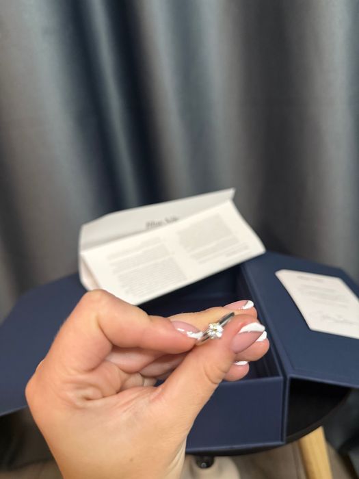 Пръстен Blue Nile