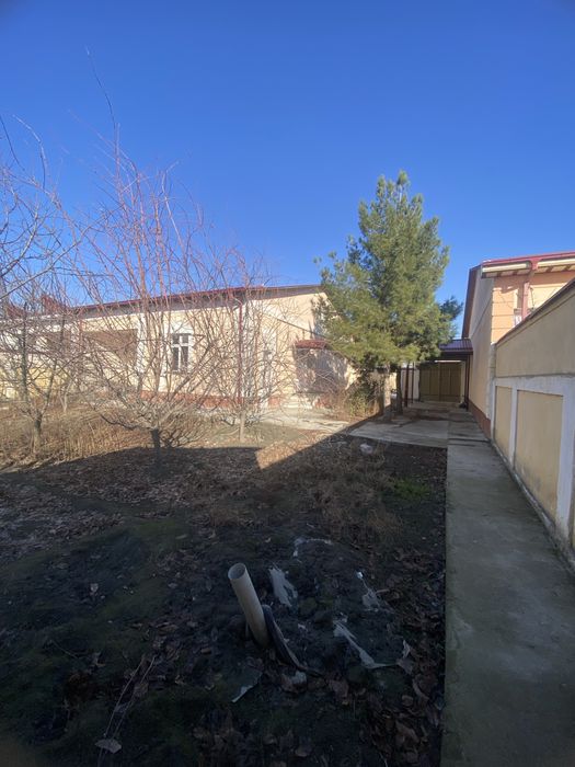 Kottej sotiladi, Jomboy Moylichuqur