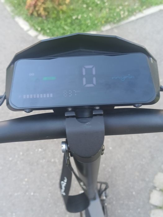 Vând Trotineta Myria în garanție foarte bună