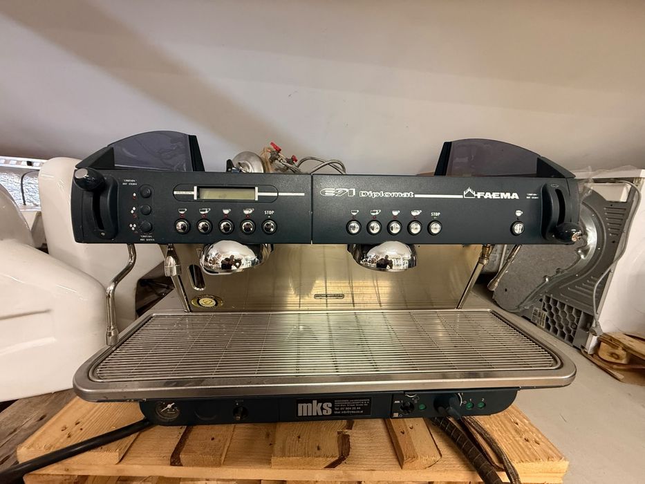 Espressor profesional Faema E91 Diplomat