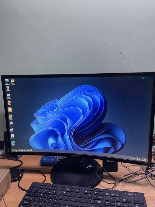 Монитор 27 Samsung