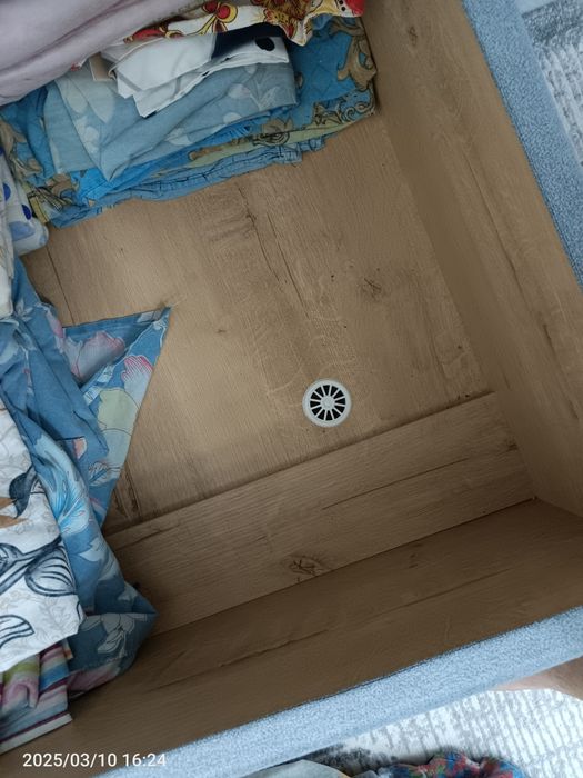 Продам диван угловой