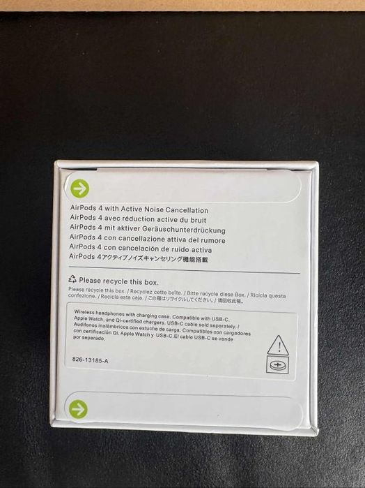 Airpods 4 ANC de vanzare