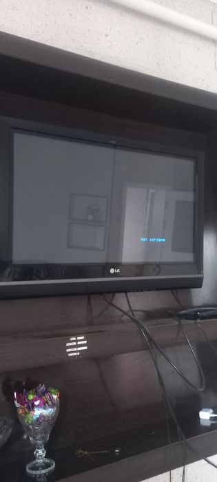Телевизор LG срочно продаю