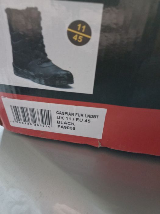 Продам зимние ботинки  Dickies