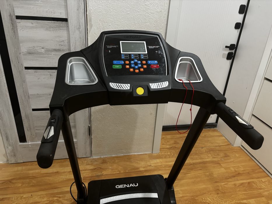 Беговая дорожка Genau