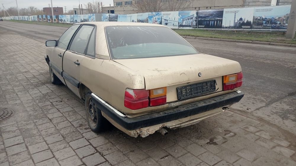 Ауди 100.С3.седан