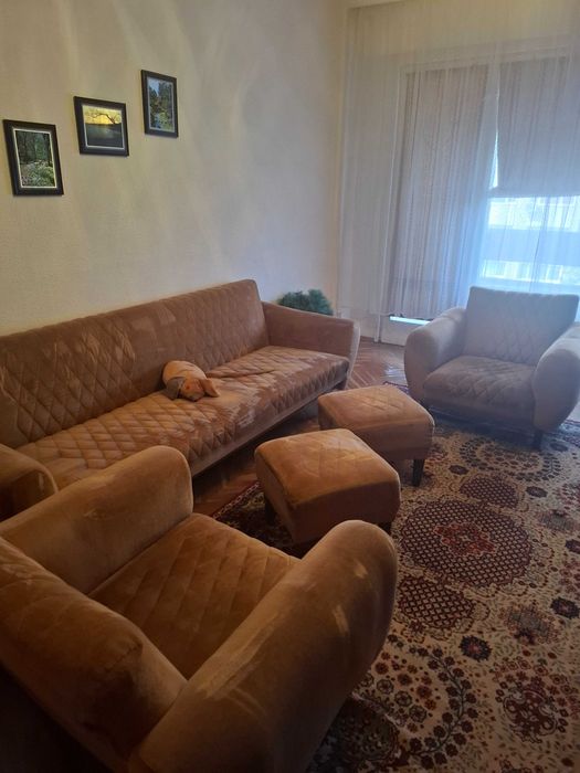 Продавам холна гарнитура